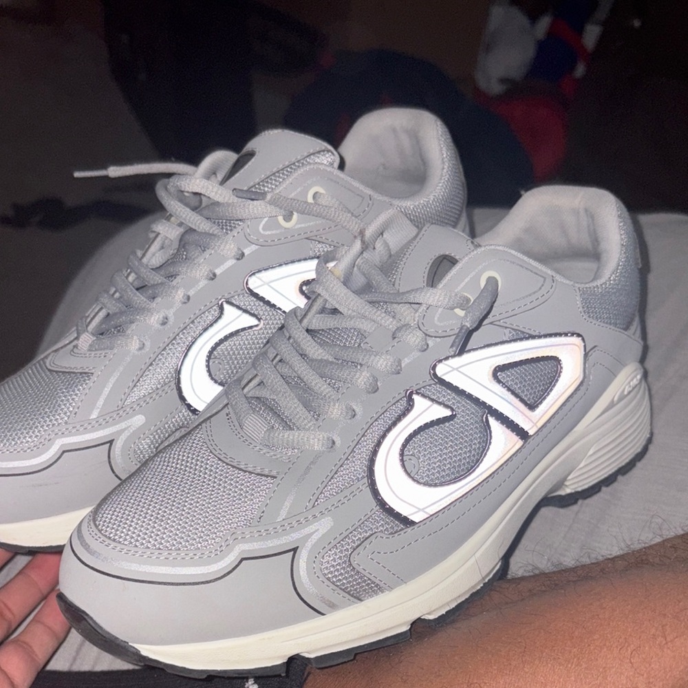 Gray diors used but easily cleanable